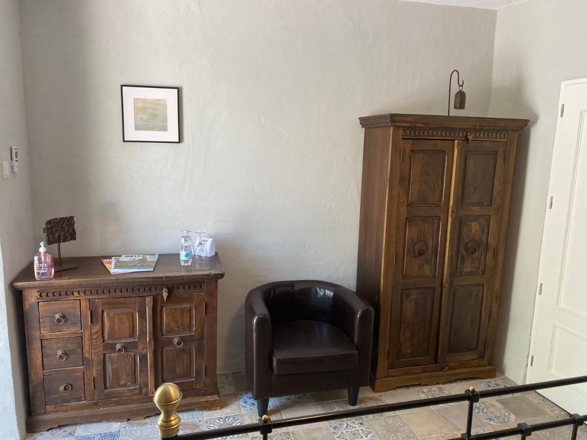 B&B Los Lujos Oria Kültér fotó